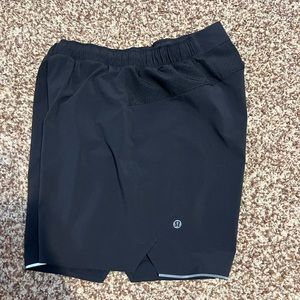 Lululemon black surge shorts 6” lined size small